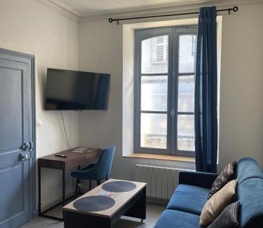 Bourges Apartment | Le bleu velours, studio centre ville historique