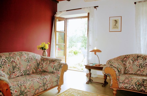 Felines House | LE BOS CLARD farm large garden, terras, 9pp,