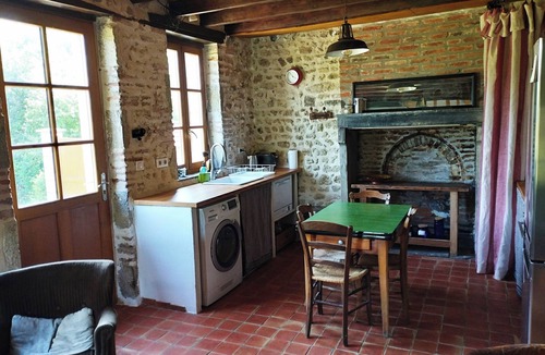 Cesset House | Le Bouchat: quiet cottage in the middle of the bocage, ideal for decompression