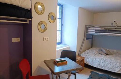 Besse-en-Chandesse Bed & Breakfast | Le Bouddha Besse