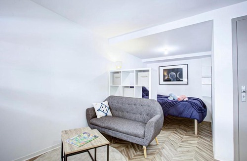 Clemenceau Apartment | Le Bourdon - TV - Terrasse