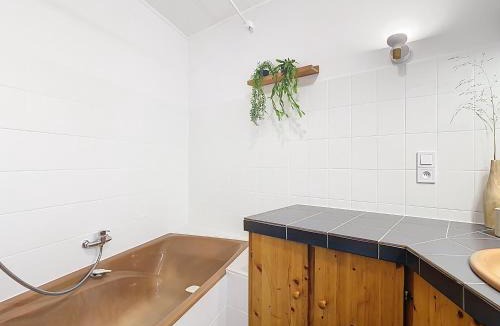 Voiron Apartment | Le Catalan, centre ville, 4 personnes, 2 chambres, charme