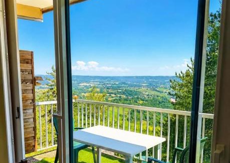 Ayen Ski Chalet | Le Chalet Belvédère