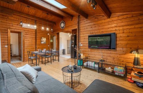 Lumigny-Nesles-Ormeaux House | Le chalet forestier de Guerlande - Disney 20min