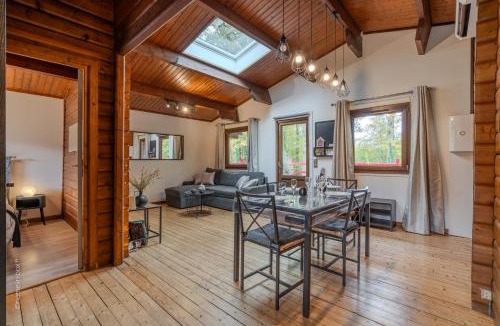 Lumigny-Nesles-Ormeaux House | Le chalet forestier de Guerlande - Disney 20min