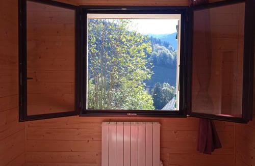 Saint-Pierre-d'Entremont Apartment | Le charmant somme - vue et terrasse privative