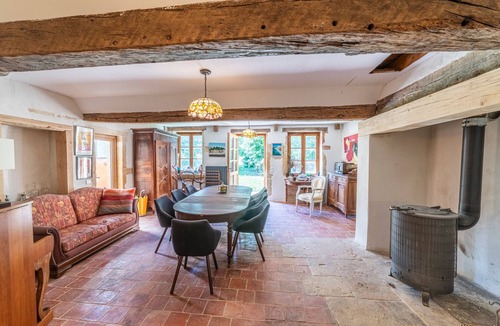 Saint-Christophe-en-Brionnais House | Le Clos de Pleinecey - Maison en pierre en campagne