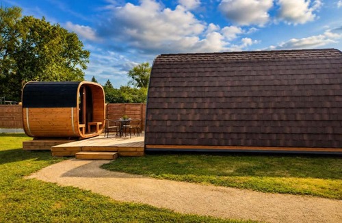 Rainville Cabin | Le Clos des Chenevières