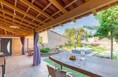 Villalbe Apartment | Le Clos des Plaisirs - Studio avec jacuzzi privé