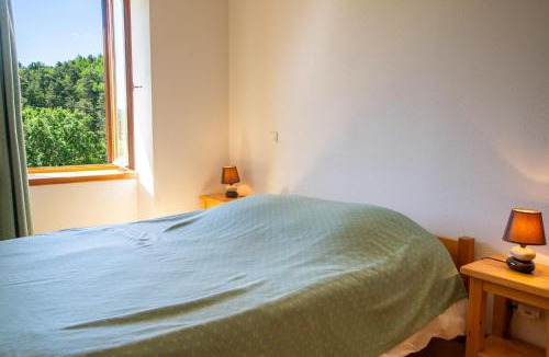 Saint-Georges-de-Levejac House | Le clos fleuri 4 personnes du couvent