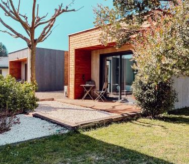 Nivolas-Vermelle Hotel | Le Clos Vernay