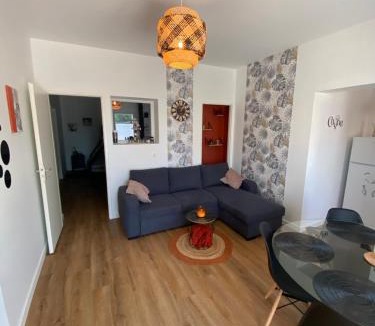 Quincy-Voisins Apartment | Le cocon de Didine, beau F2, 2 places de parking clos, proche Disneyland