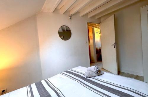 Montereau-Fault-Yonne Apartment | Le Cocon Delair - studio centre Montereau