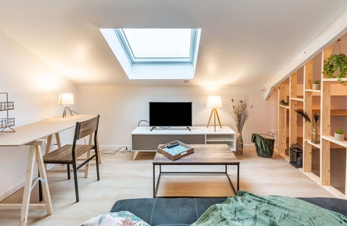 Chateauroux Apartment | Le Cocon des Marins - One Bedroom Apartment, Sleeps 2