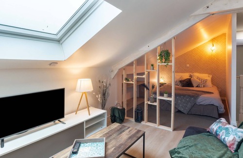 Chateauroux Apartment | Le Cocon des Marins - One Bedroom Apartment, Sleeps 2