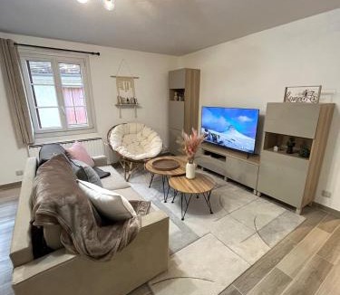 Arpajon Apartment | Le cocon Parking privé Centre ville Gare