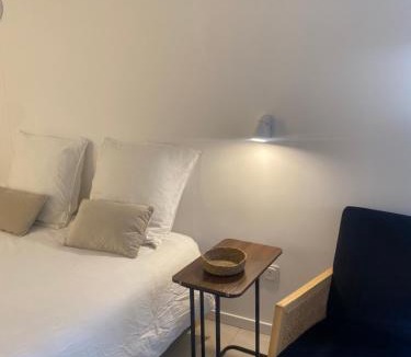 Bois-le-Roi Apartment | Le Cocon - proche gare, forêt avec jardinet - 2 personnes