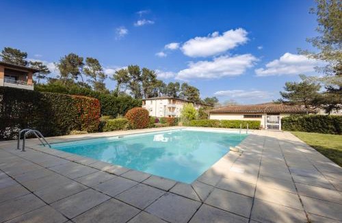 Saint-Paul-les-Dax Apartment | Le Cocon T2 cosy, piscine et parking privé