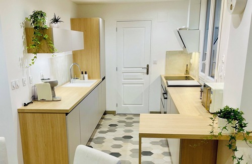 Roeze-sur-Sarthe House | Le Colombier du Val - Cosy house 3 bedrooms | Enclosed garden - BBQ - Chickens - LPO - Wifi