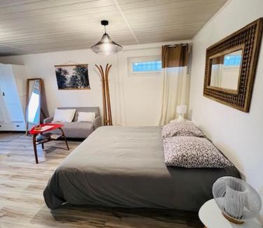 Maconnais Apartment | Le Corail