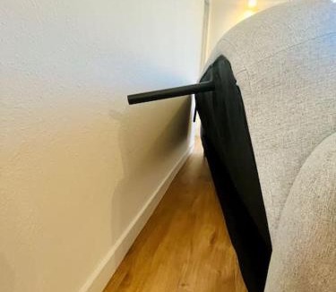 Bourgoin-Jallieu Apartment | Le Cosy Appart avec parking et balcon