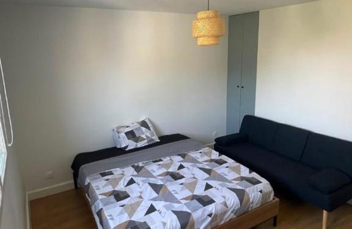 Saint Germain les Arpajon Apartment | Le Cosy Arpajonnais Renovated, fully equipped one-bedroom apartment