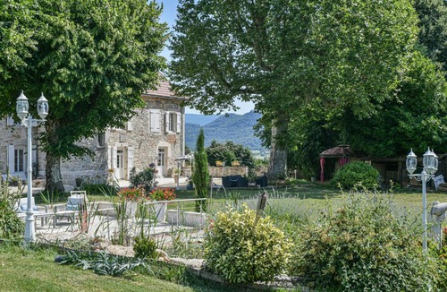 Saint-Albin-de-Vaulserre Bed & Breakfast | Le Domaine de la Pélissiere