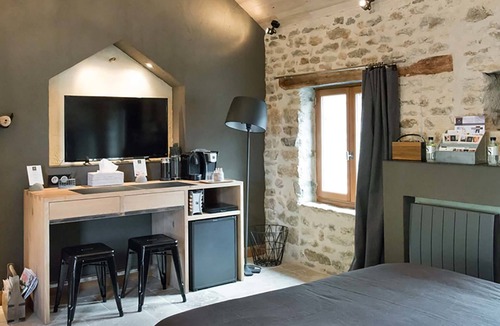 Jouey Hotel | Le Domaine des Prés Verts & Spa Vinésime