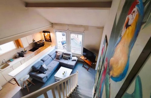 Chateauroux Apartment | Le Duplex du Marche-centre-parking prive-balcon