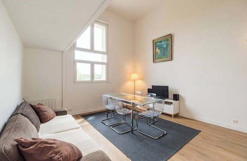 Paimpol Apartment | Le Duplex du Port: Parking, Paimpol Center