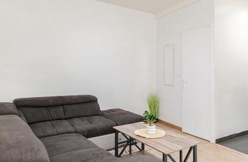 Bourgogne Apartment | Le Feu de Bois - Appartement chaleureux au cœur D'Orléans