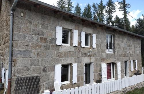 Saint-Jeures Villa | Le fourezon