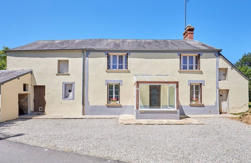 Saint-Nicolas-de-Pierrepont House | Le Launay by Interhome