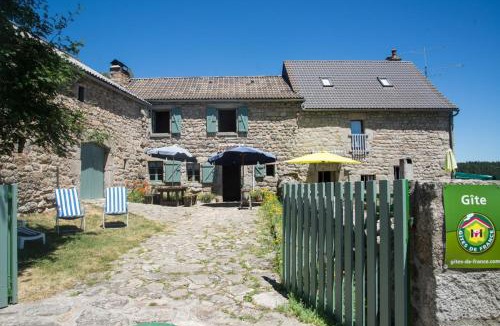 Peyre-en-Aubrac House | Le gîte de marie