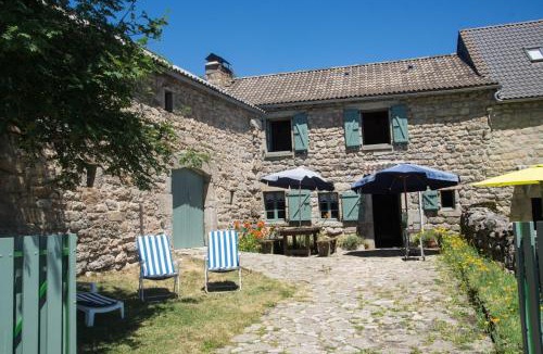 Peyre-en-Aubrac House | Le gîte de marie