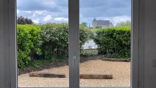 Saint-Pere-sur-Loire Apartment | Le Gîte du Château