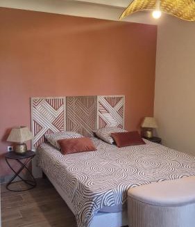 Cazes-Mondenard Apartment | Le Gîte du Clotte