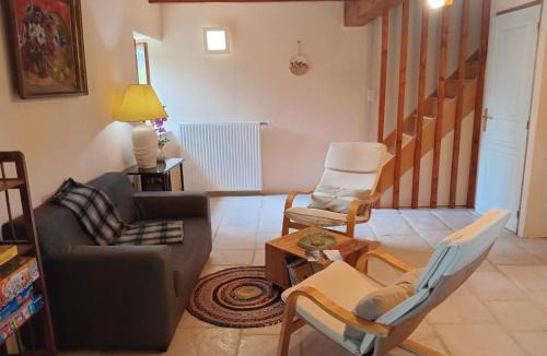 Dance Apartment | Le gîte en fleurs