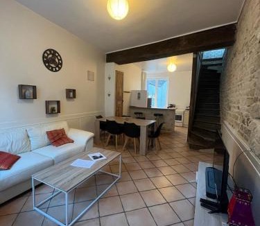 Varzy House | Le gîte nivernais