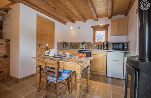 Entremont-le-Vieux House | LE GRENIER DE PIERRE