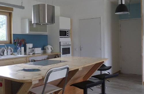 Ploufragan Apartment | LE HANGAR-Apartment-Modern-Terrace-Private Bathroom