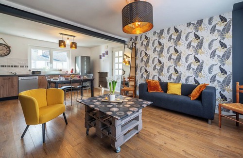 Laval House | Le Jovia - Cour extérieure - Wifi