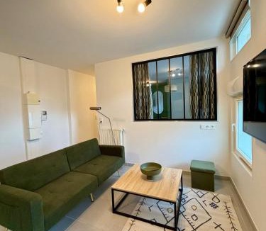 Bourgoin-Jallieu Apartment | Le Jupiter, Centre ville, Parking Privé