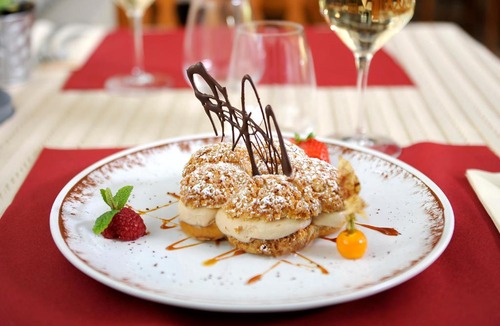 Ingrandes Hotel | Le Lion d'Or - Logis Hotels - Hotel 2 étoiles et restaurant