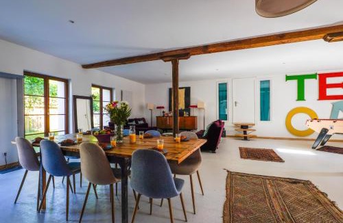 Labouheyre House | Le Loft - grand écran - piscine - baby foot -