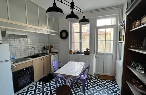 La Charite-sur-Loire House | Le logis des ais – Historic Townhouse in City Center