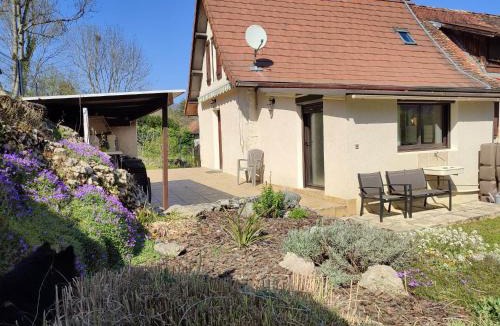 Bregnier-Cordon House | LE MACHAON , Gîte rural * avec espace piscine privé