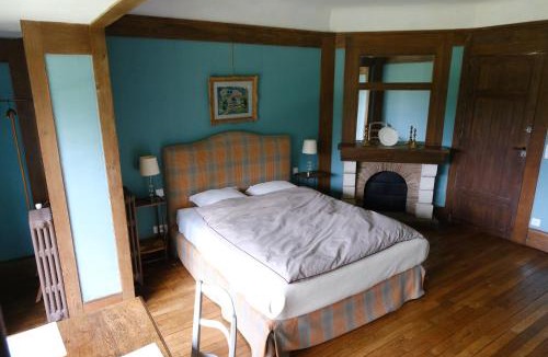 Les Chapelles-Bourbon Bed & Breakfast | Le Manoir de Beaumarchais