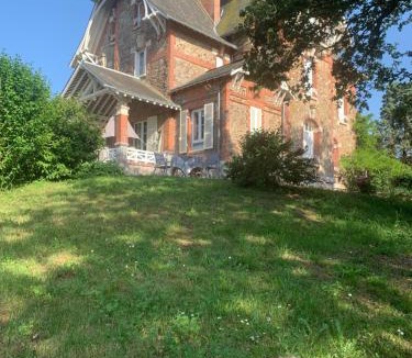 Bouere House | Le Manoir des Rochers