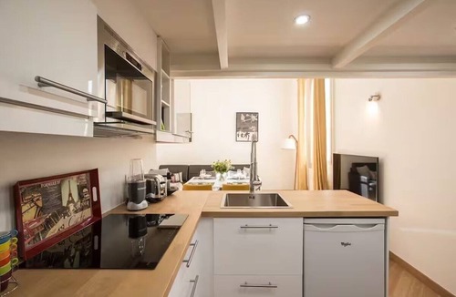 Saint-Gervais Apartment | Le Marais Elegance